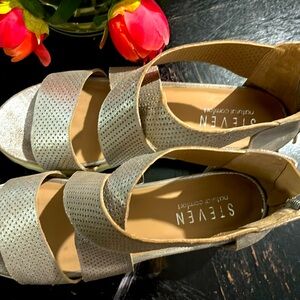 STEVEN natural comfort gladiator sandals